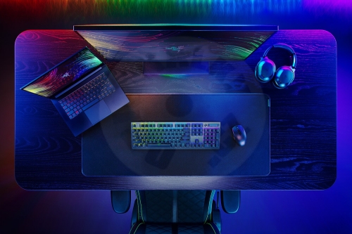 Razer DeathStalker V2 Pro Red Switches (UK Layout) - černá