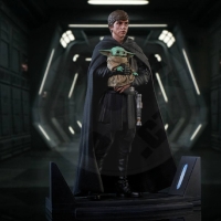 Star Wars Premier Collection: The Mandalorian - Luke Skywalker And Grogu Statue 25cm